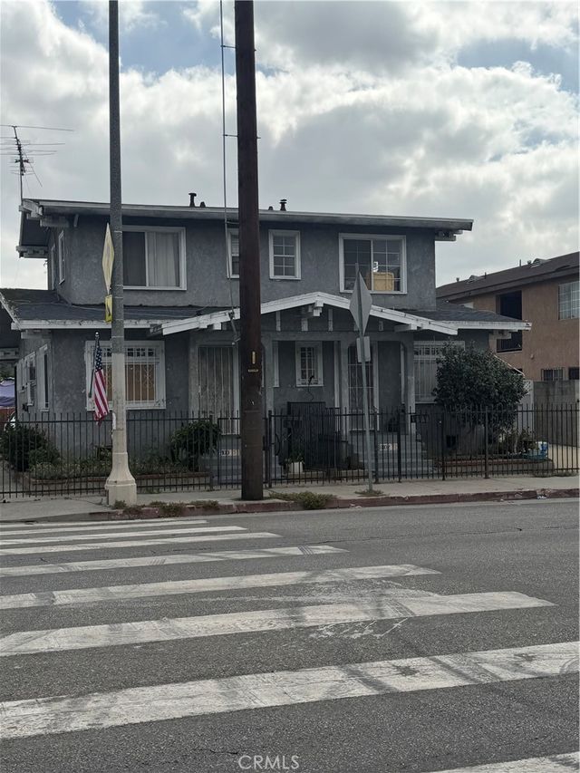 310 E 81st, Los Angeles