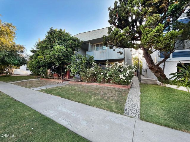 4227 Whitsett Avenue, Los Angeles