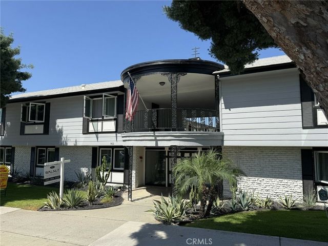 911 N Walnut Street, La Habra
