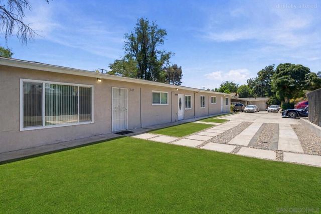 3145 49 Ronald Ct, Spring Valley
