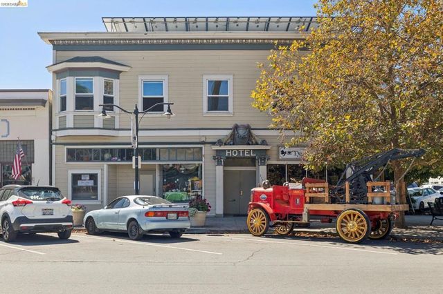 37501 Niles Blvd, Fremont