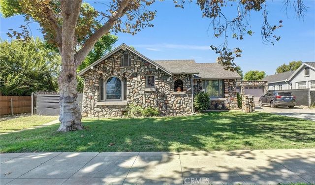 1155 N Campus Avenue, Ontario