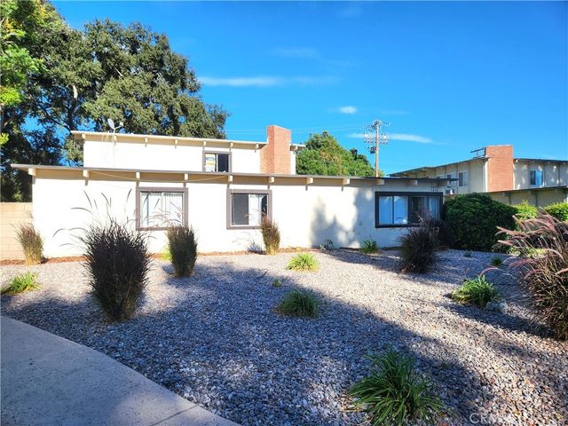 3494 Columbia, La Verne