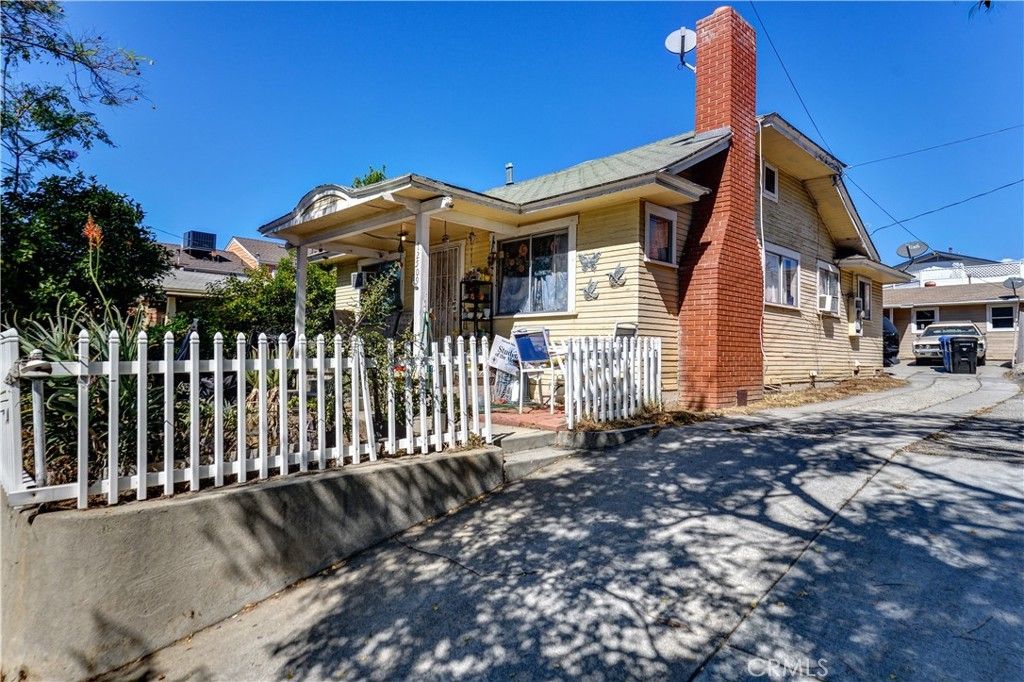 12509 Broadway, Whittier