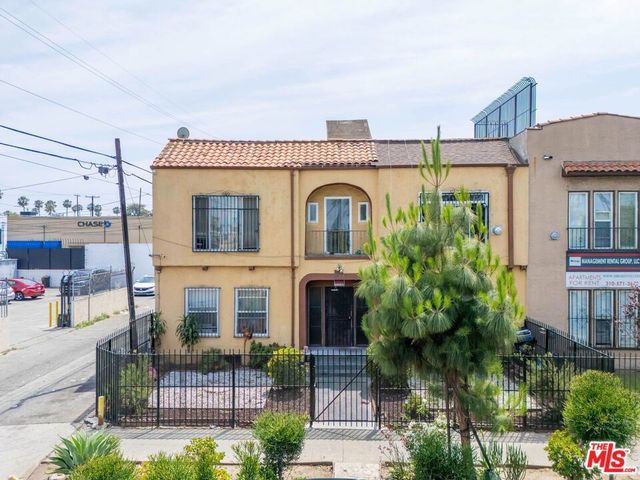 1014 W 57th Street, Los Angeles