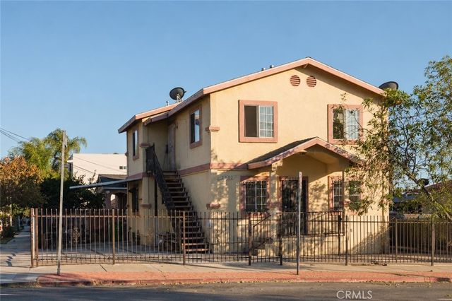 2500 Fairmount, Los Angeles