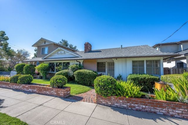 2404 Montrose Avenue, Montrose