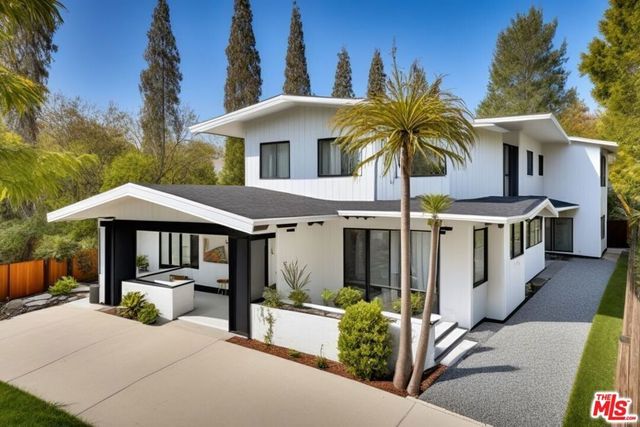 5633 La Mirada Avenue, Los Angeles