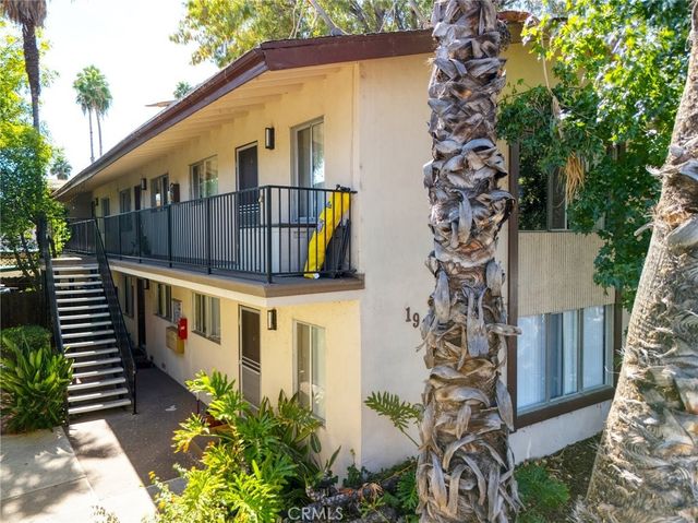 19406 Gilmore, Reseda