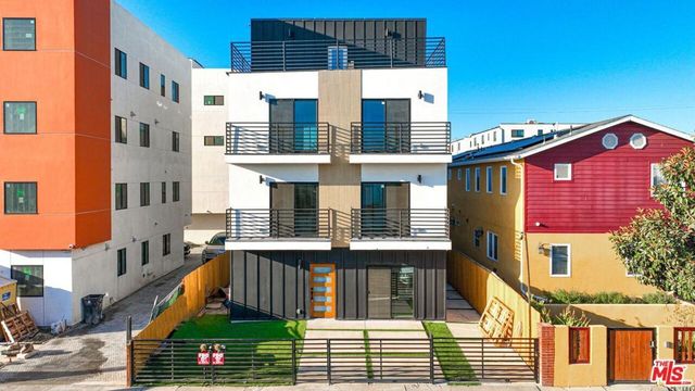 1359 W 35th Place, Los Angeles
