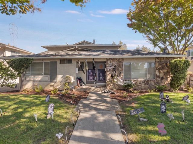 490 Hawthorn Avenue, Sunnyvale