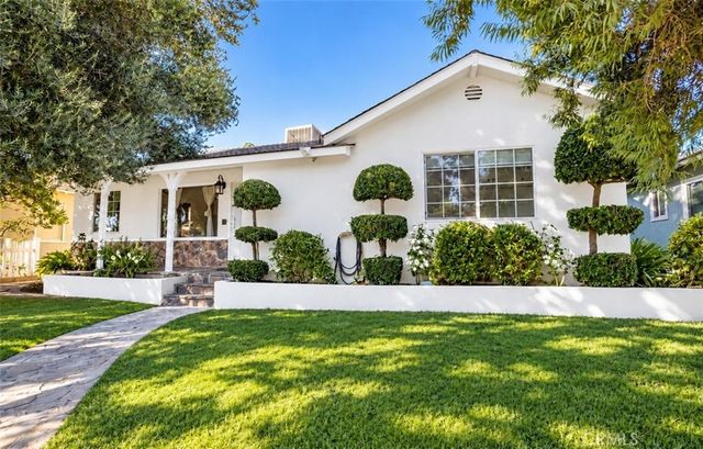 19519 Welby Way, Reseda