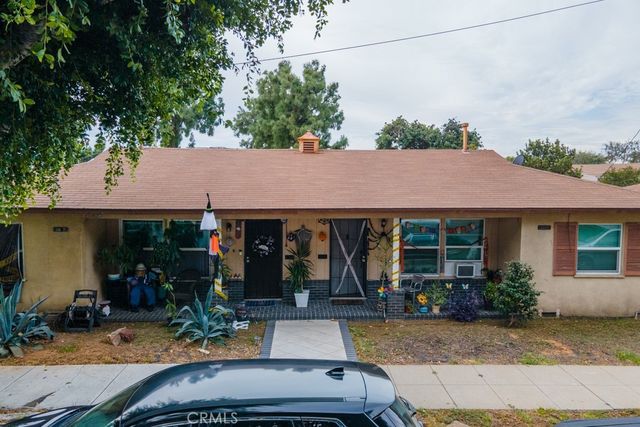 2607 W Via Corona, Montebello