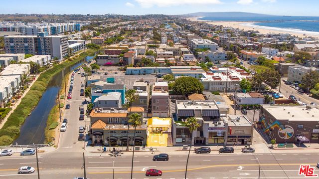 116 Washington Boulevard, Venice