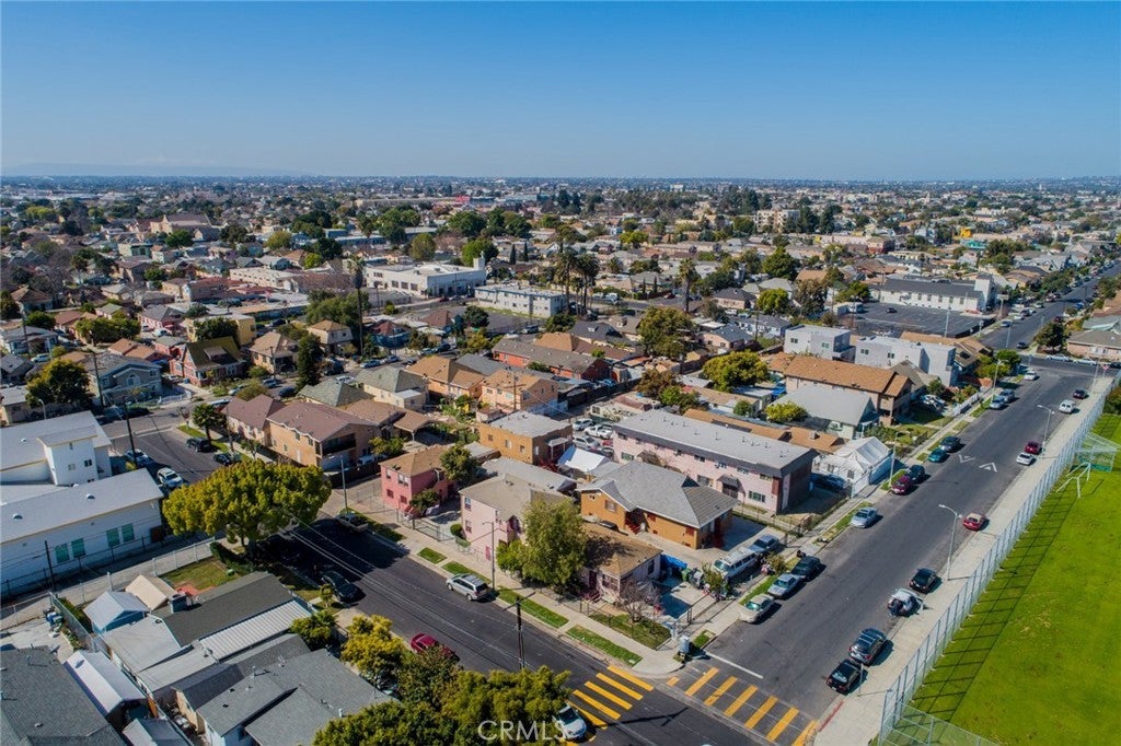 Photo of Listing #IV21063467