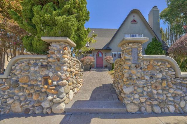 410 Pine Avenue, Pacific Grove