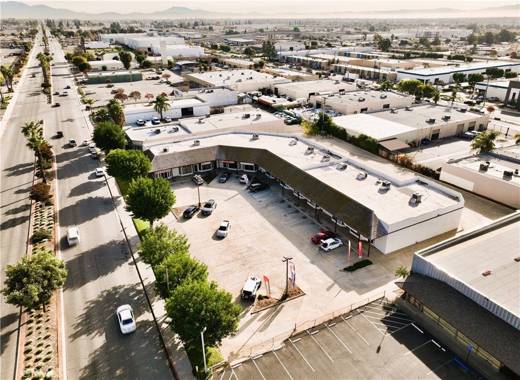 Photo of Listing #IV23231283