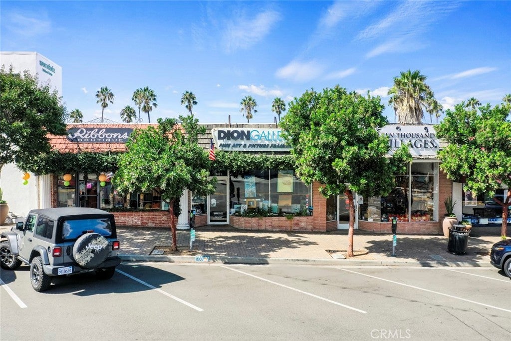 1907 -1909 S Catalina Avenue