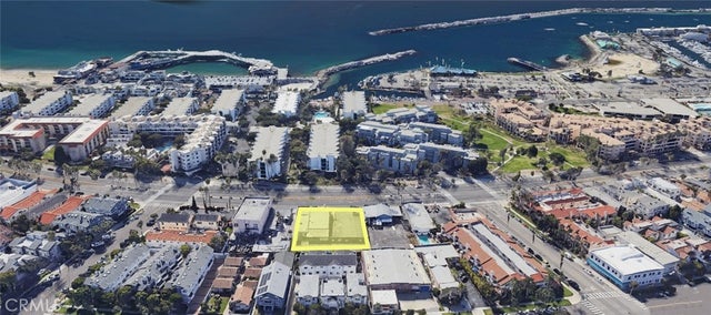 124 N Catalina Avenue, Redondo Beach.