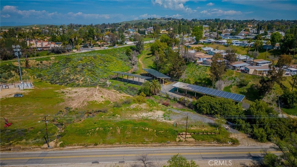 Photo of Listing #IV23049848