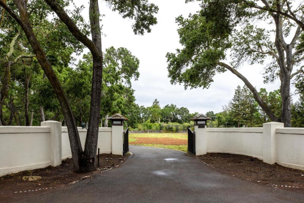 Photo of Listing #ML81981578