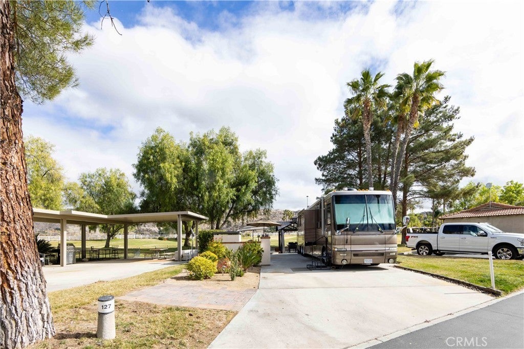 Photo of Listing #SW25029197