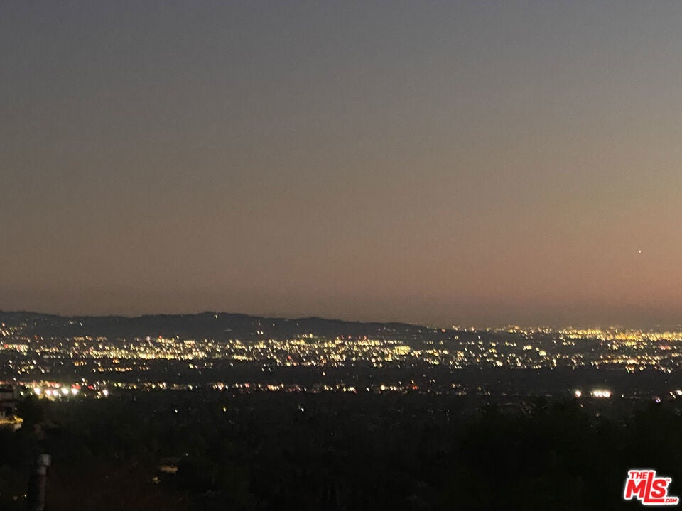 Photo of Listing #25499221