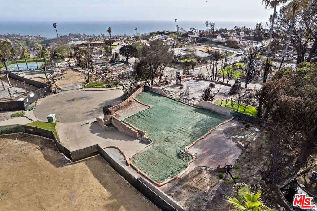 Photo of Listing #25512937