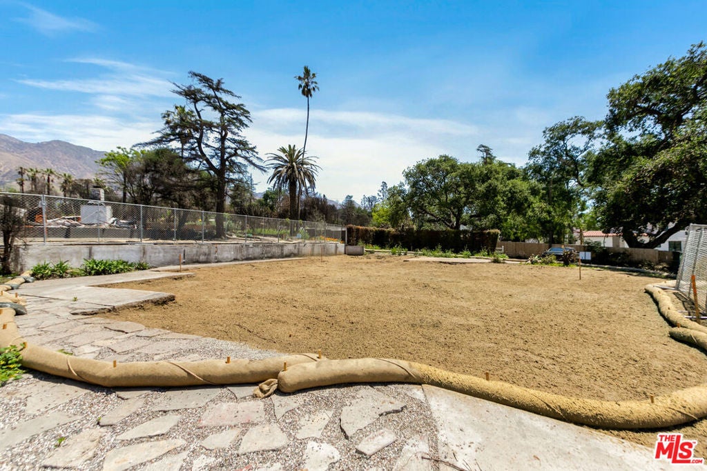 Photo of Listing #25536671