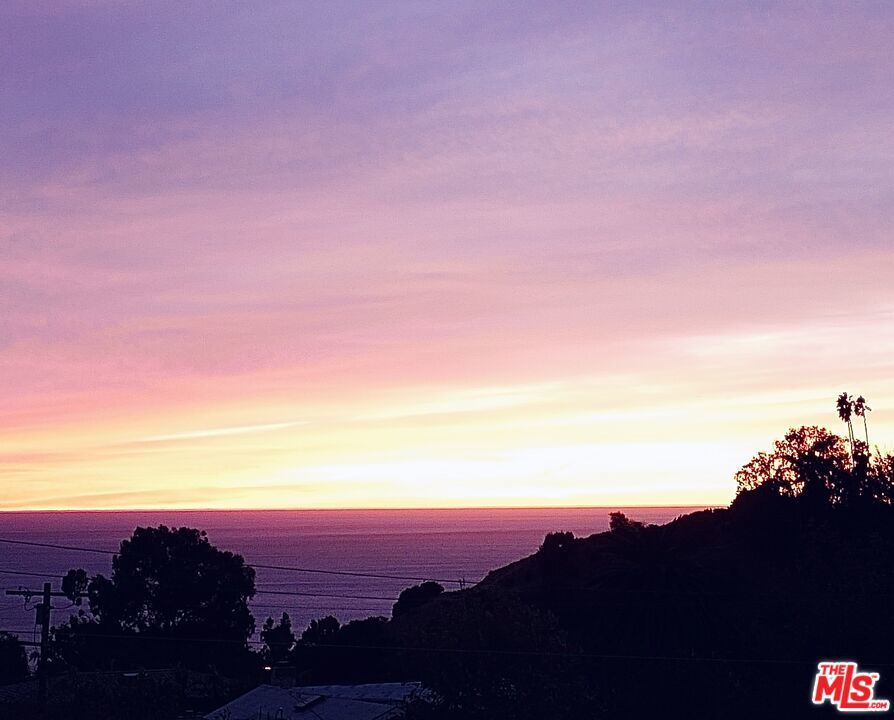 Photo of Listing #25540571