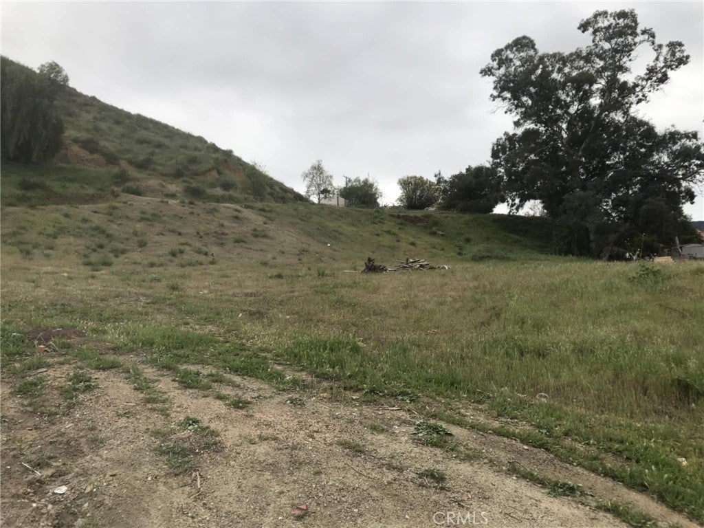 Photo of Listing #IV25144461