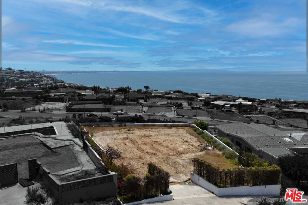 Photo of Listing #25566795