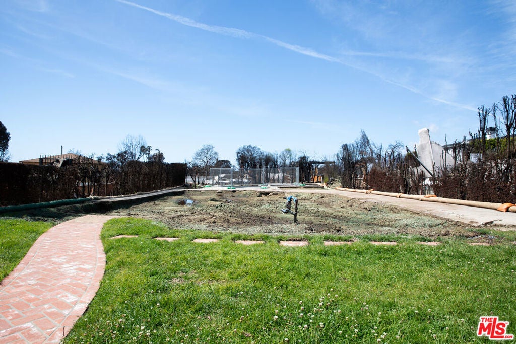 Photo of Listing #25582647