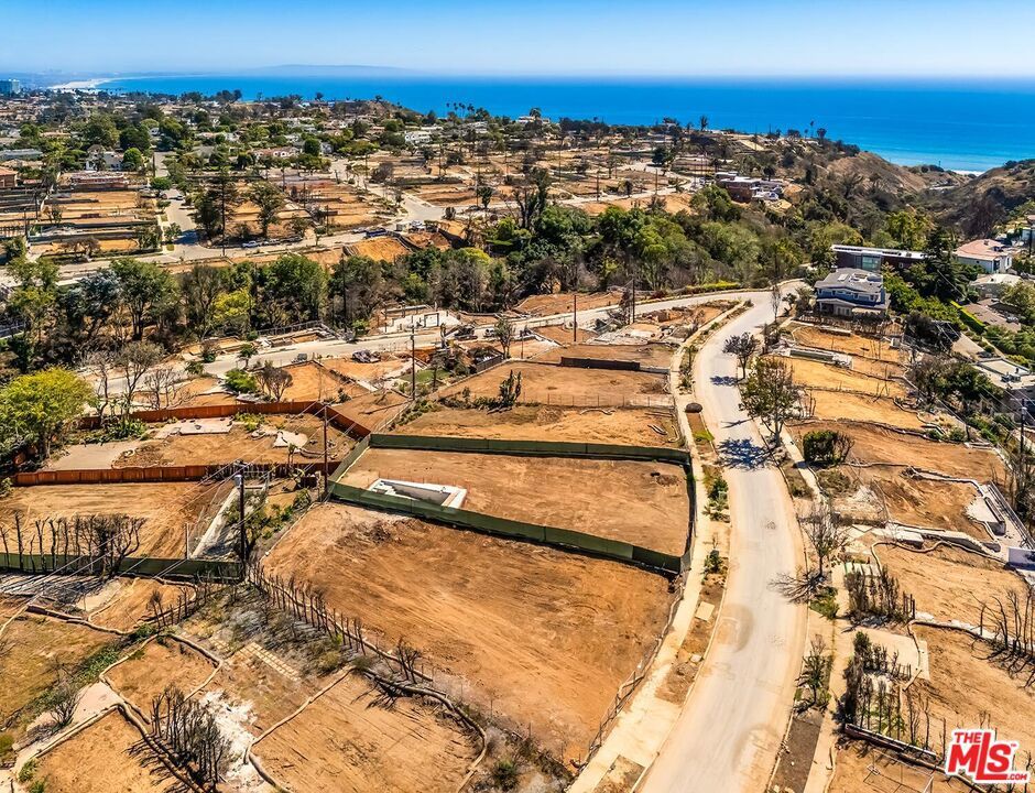 Photo of Listing #25591191