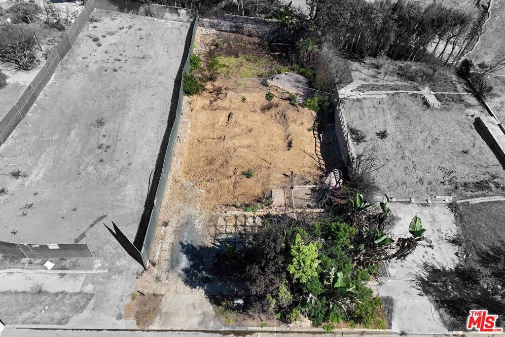 Photo of Listing #25599269