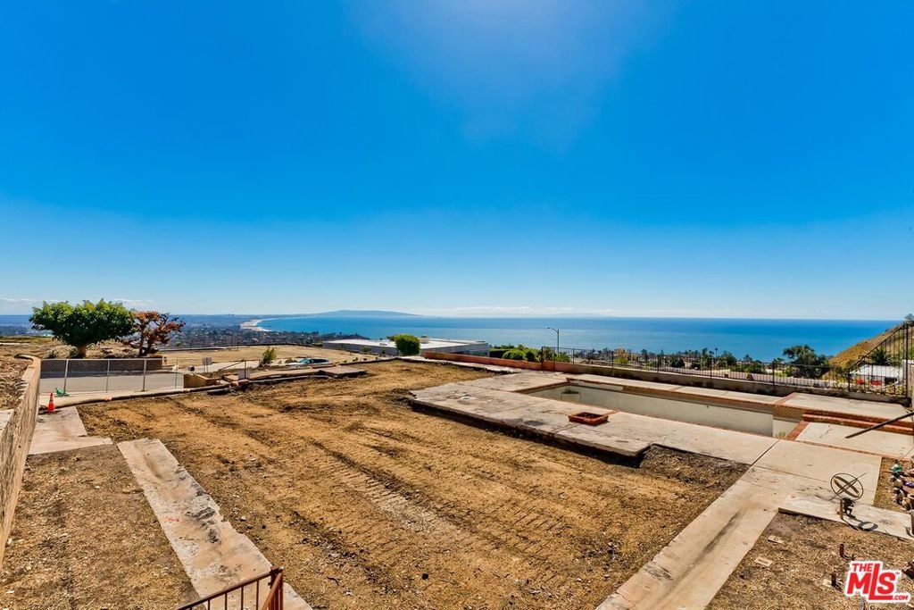 Photo of Listing #25607259