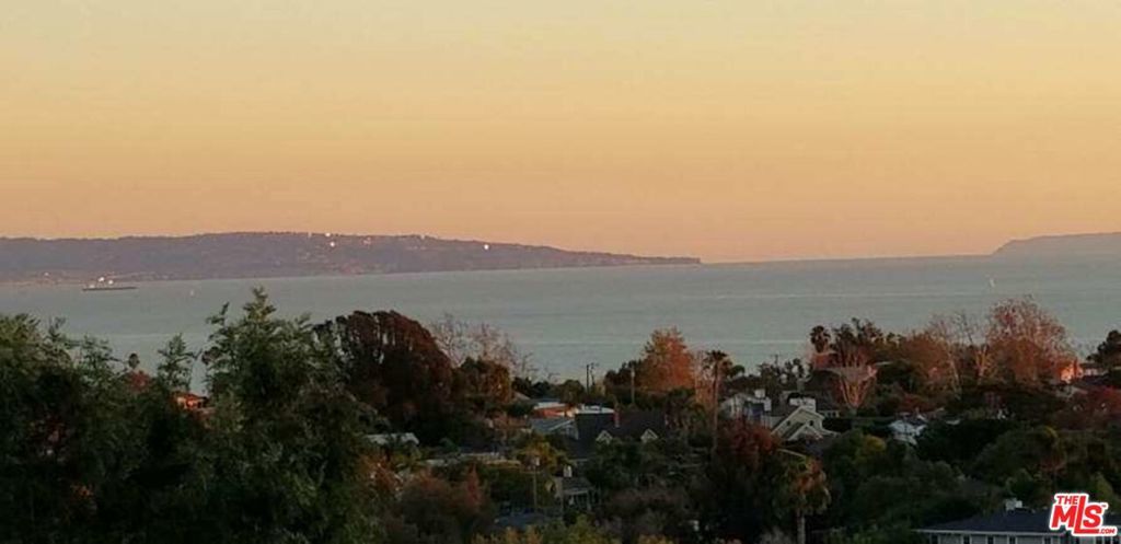 Photo of Listing #25625399