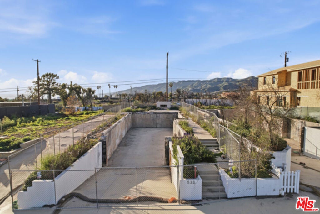 Photo of Listing #26694195