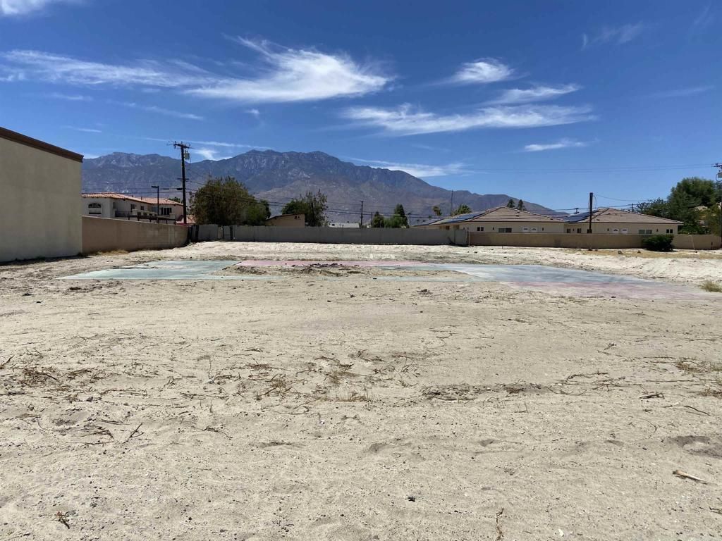 32201 Date Palm Drive, Cathedral City