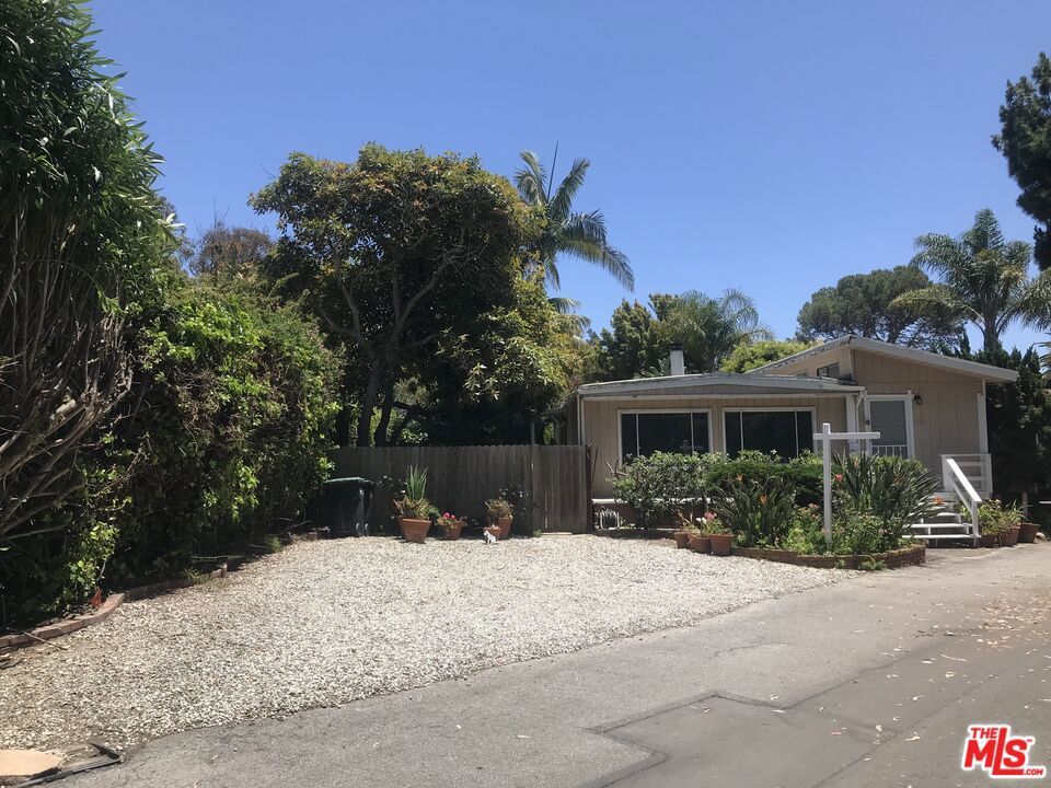 Photo of Listing #23321255