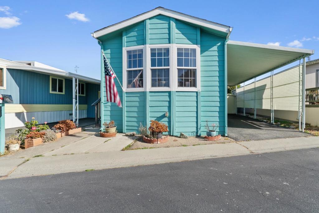 Photo of Listing #ML81983000