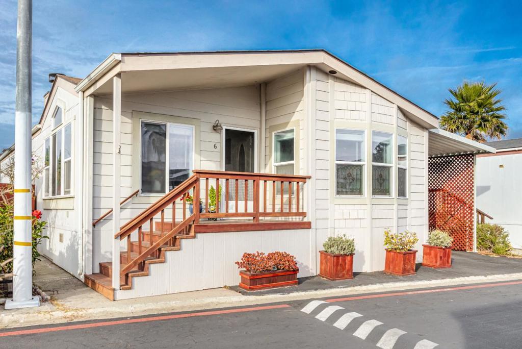 Photo of Listing #ML81985686