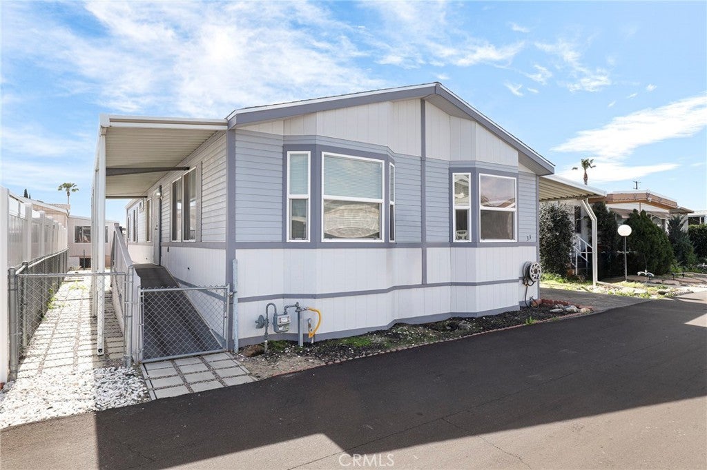 Photo of Listing #SR25007090