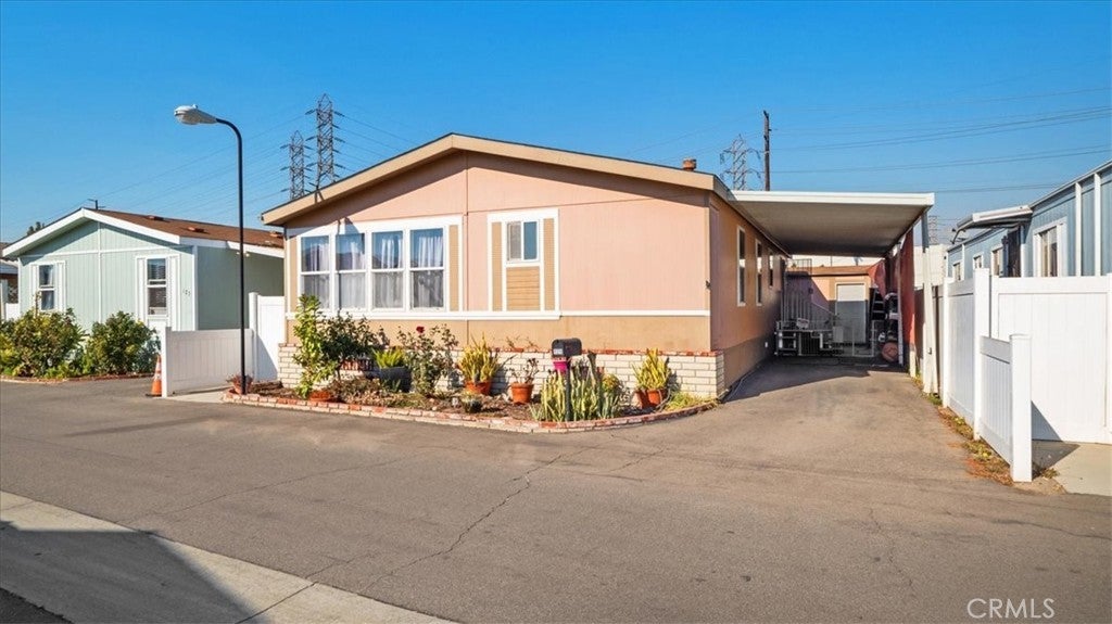 Photo of Listing #DW25010410