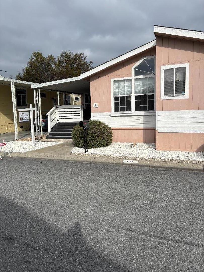 Photo of Listing #ML81990925