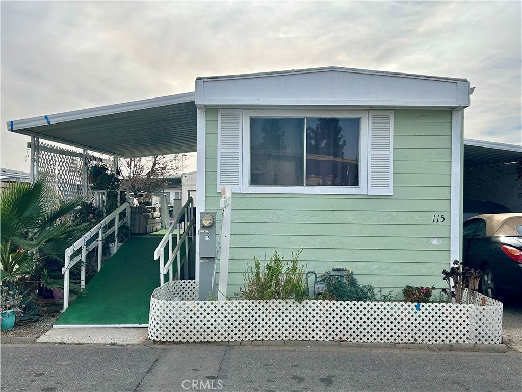 Photo of Listing #IV25016592