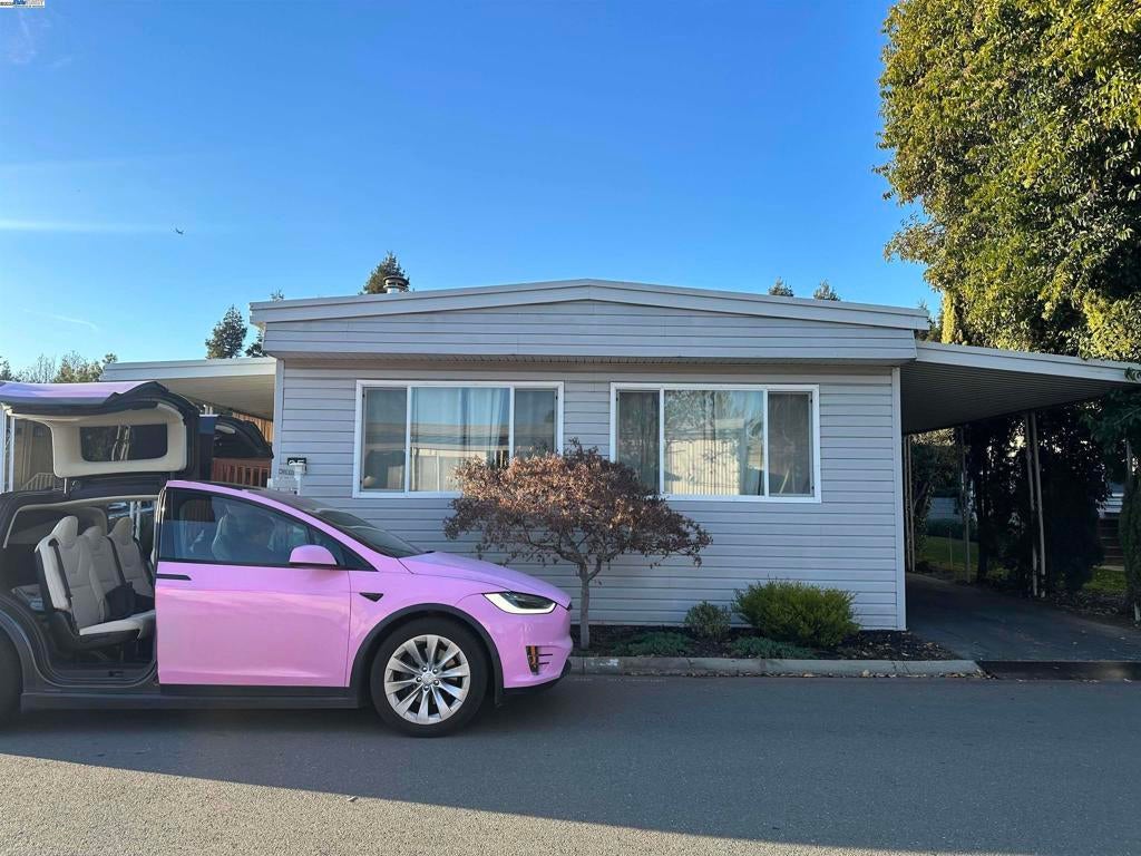 Photo of Listing #41085566