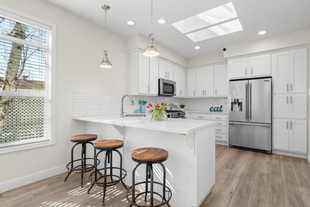 Photo of Listing #ML81994034