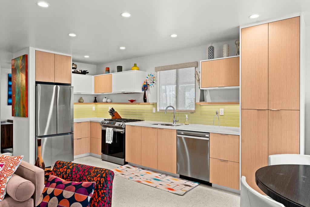 Photo of Listing #219125012DA