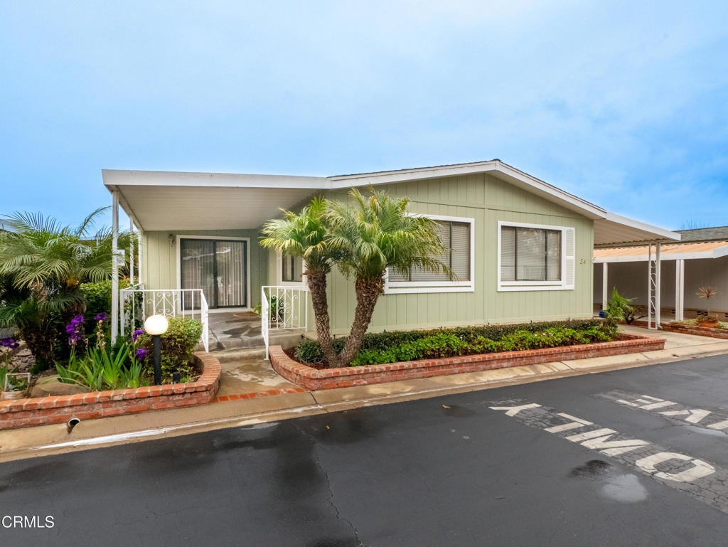 Photo of Listing #V1-28213